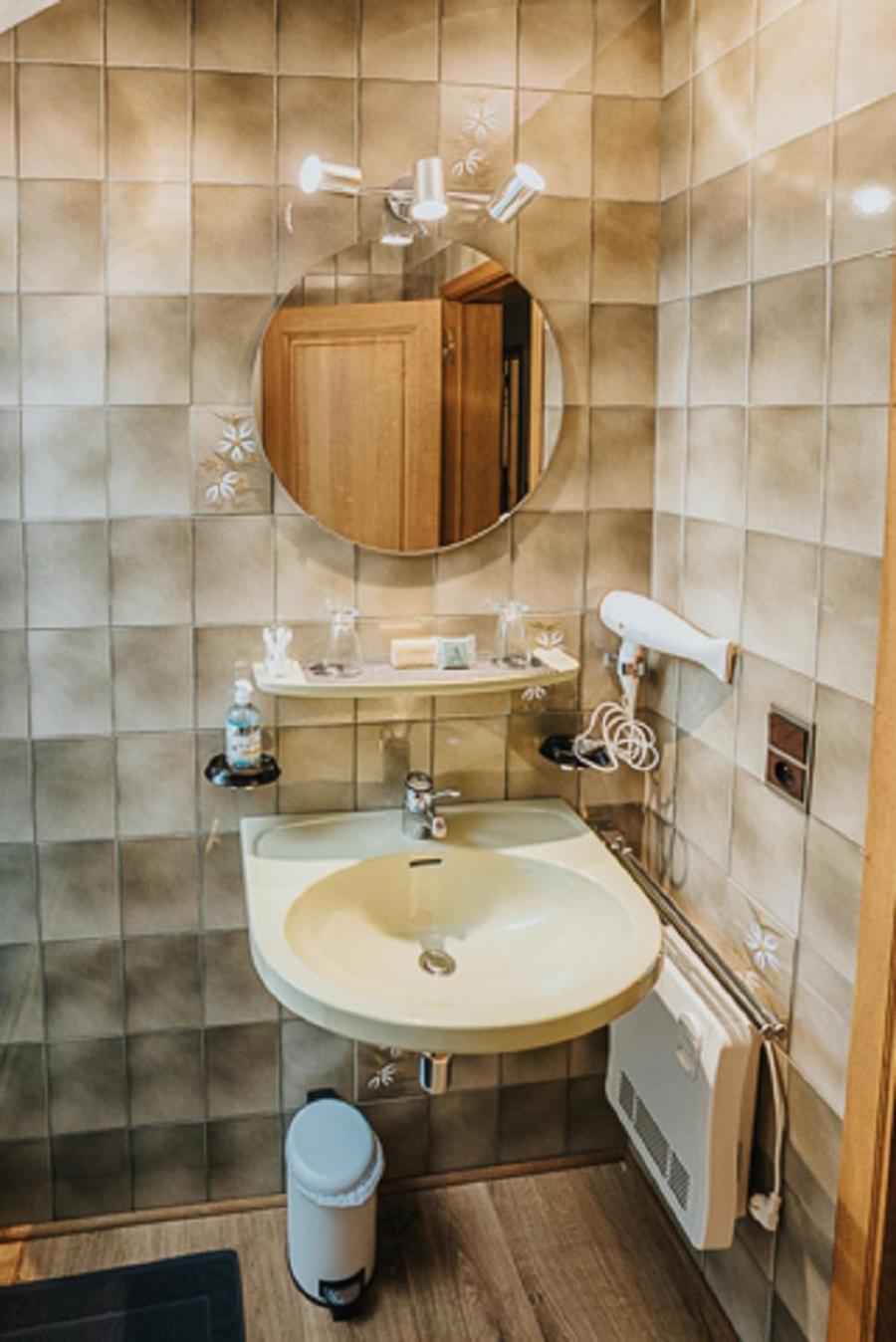 Le Refuge De Kila Bed & Breakfast Вем Екстериор снимка